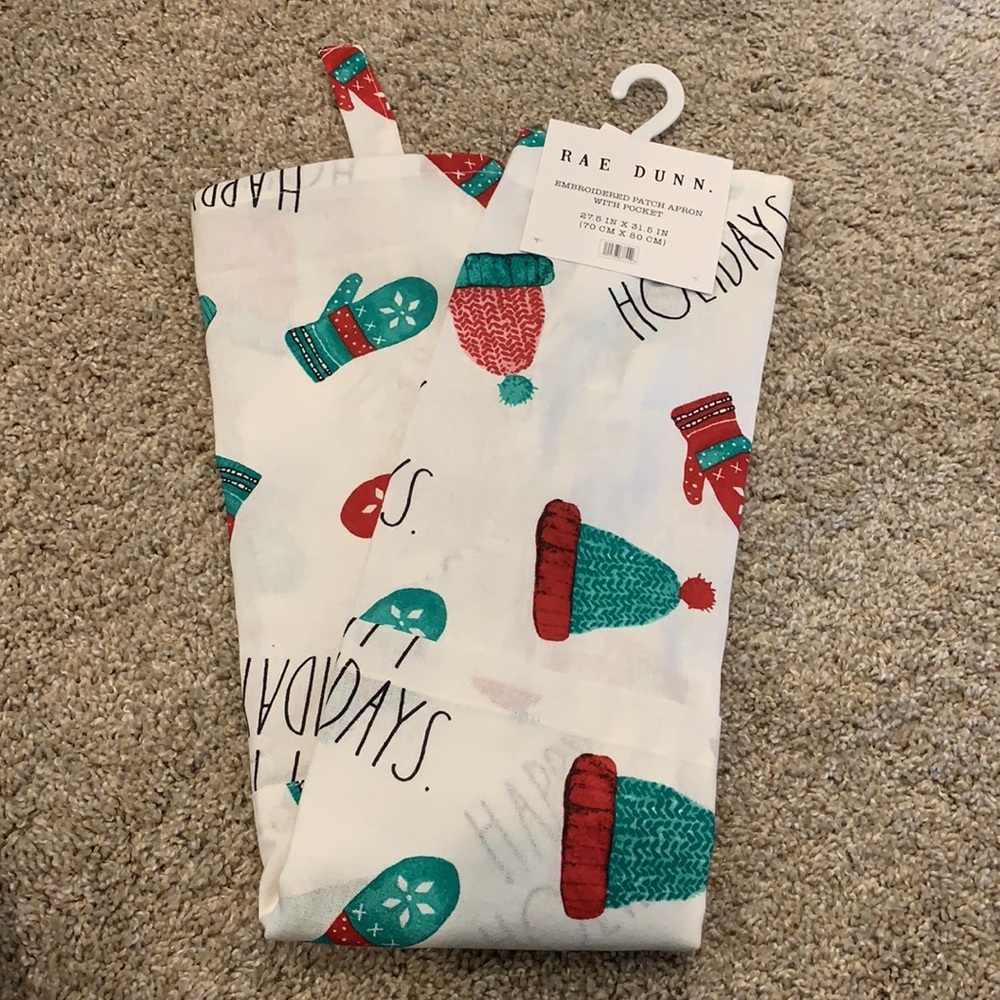 FAST SHIPPING Rae Dunn Happy Holidays Apron. Great holiday / Christmas gift 🎁🎄